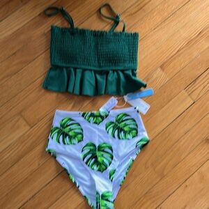 Cupshe. Cute bikini size XS new with tags.